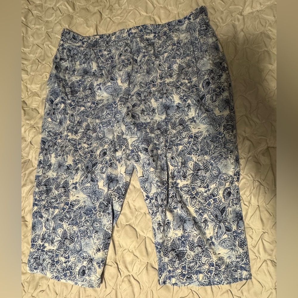 Stretch capris